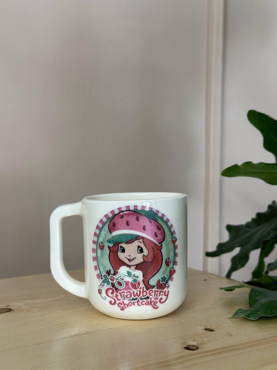 ماگ دختر استرابری